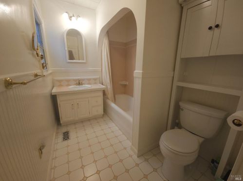 707 Standley St, Ukiah CA  95482-4224 exterior