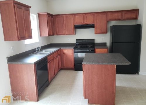 200 Alamosa Path, Atlanta, GA 30349-6555
