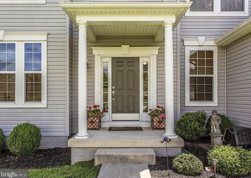 567 Rivanna Run, Falling Waters, WV 25419-4378