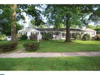 310 Glenn Ave, Trenton, NJ 08648-3257