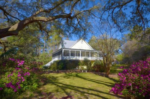 174 Baker St, Mcclellanville, SC 29458-9714