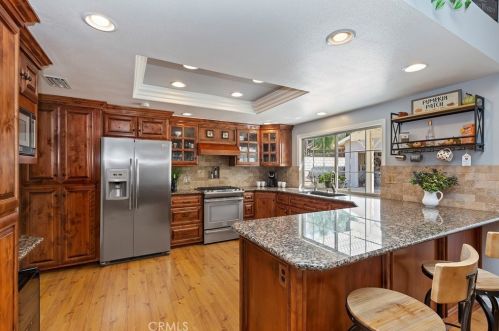 6601 Brenton St, Riverside, CA 92509-1613