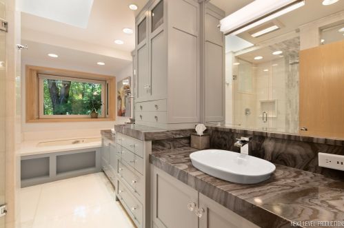 2740 Edgewood Ln, Bannockburn IL  60015-1617 exterior