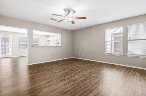 7523 Kings Trl, Fort Worth TX  76133-8347 exterior