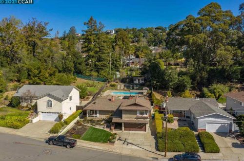 17660 Petersen Way, Hayward, CA 94546-1141