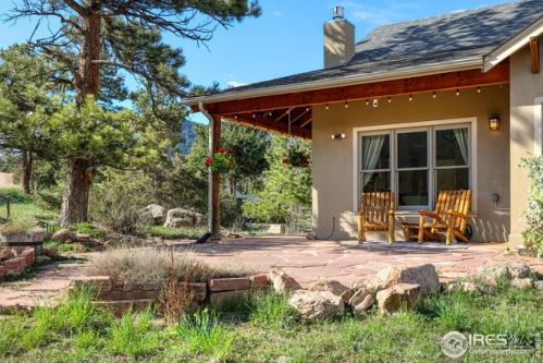 128 Mohawk Rd, Lyons, CO 80540-8110