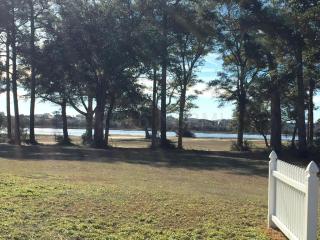3932 Cambridge St, Sunset Harbor, NC 28422-7840