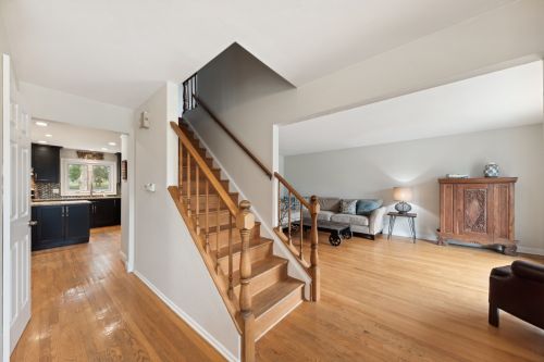 1039 Whytecliff Rd, Palatine, IL 60067-5845