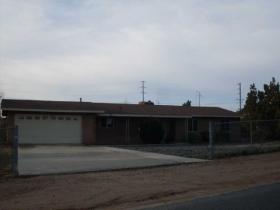 18465 Yucca St, Hesperia, CA 92345-6442