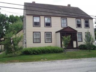 15 Pine Valley St, Wilton, NH 03086-5511
