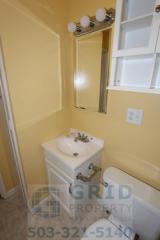 6037 Malden St, Portland OR  97206-8165 exterior