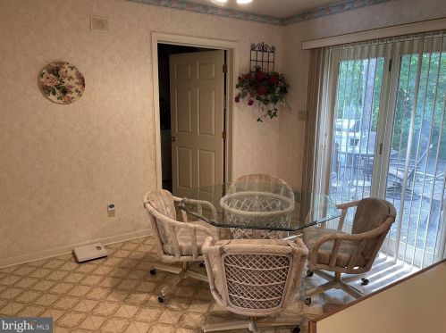 112 Bentley Ln, Lancaster PA  17603-6223 exterior