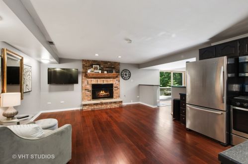 40 Peiffer Ave, Lemont IL  60439-3845 exterior