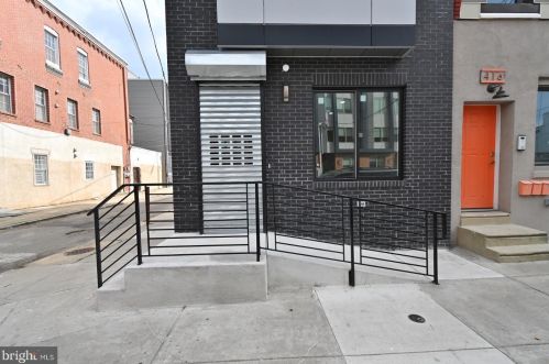 414 Berks St, Philadelphia, PA 19122-2221