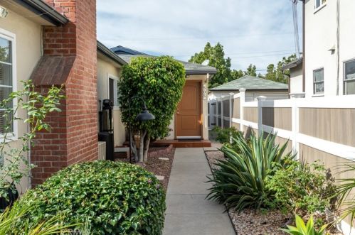 503 Geneva St, Glendale CA  91206-3308 exterior