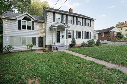 32 Summit Pl, Middletown, CT 06457-4137
