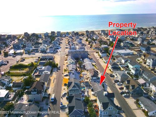 116 Jacobsen Ln, Lavallette, NJ 08735-3317