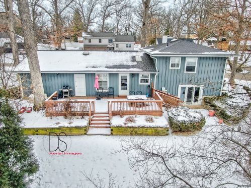 140 Forest Park Rd, Ottawa, IL 61350-1145