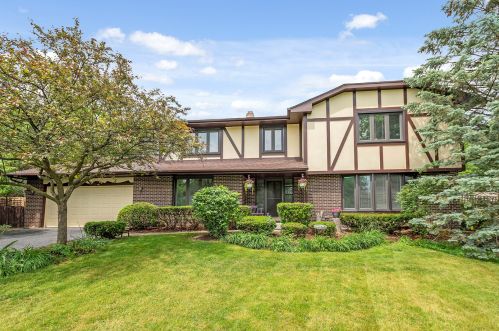 7422 Manitoba Dr, Palos Heights, IL 60463-2018