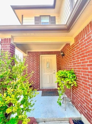 12301 Drummond Dr, Austin TX  78754-6014 exterior