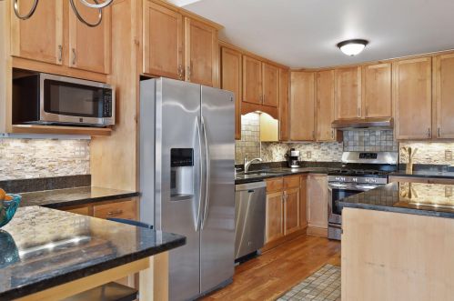 933 Heritage Ct, Saint Paul MN  55127-3661 exterior