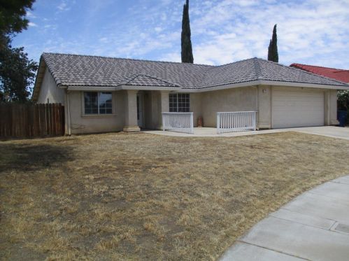 2214 Park Place Ct, Los Banos, CA 93635-5413