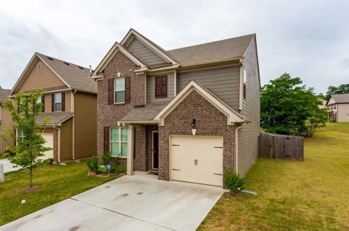 5926 Grande River Rd, Atlanta, GA