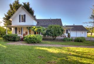 7493 Riverside Rd, Sumner, WA 98390-2510