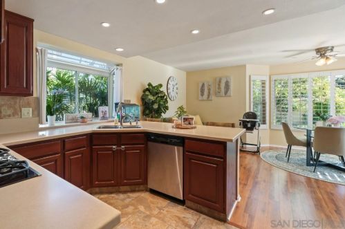 16427 Calle Pulido, San Diego, CA 92128-3250