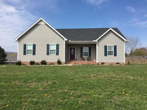 68 Jesse Ct, Tullahoma, TN 37388-6844