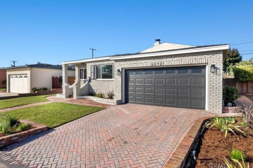 22721 Ladeene Ave, Torrance CA  90505-3440 exterior
