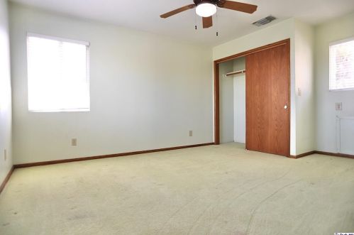 257 Cumberland Rd, Glendale CA  91202-1342 exterior