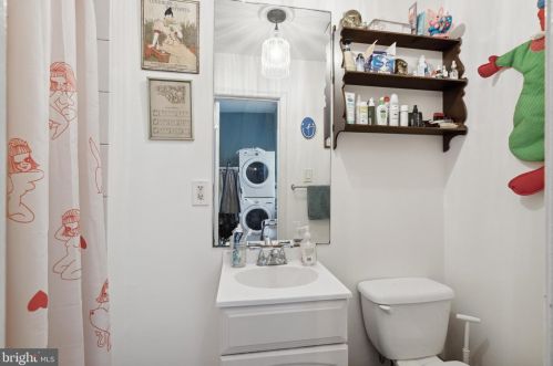 1522 4 St, Philadelphia PA 19148-1303 exterior