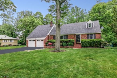 58 High Point Dr, Springfield, NJ 07081-3737