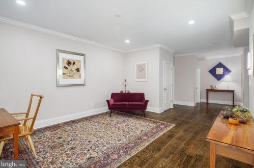 2022 Chancellor St, Philadelphia PA 19103-5605 exterior