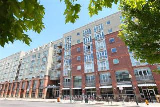 2200 Market St, Denver CO  80205-2027 exterior