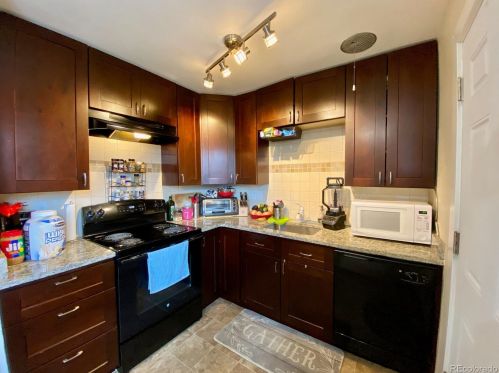 1533 Xenia St, Denver, CO 80220-2237