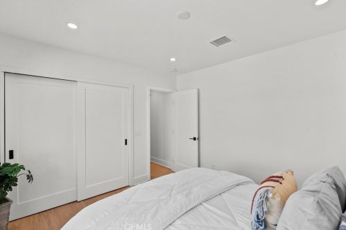 5326 Forbes Ave, Van Nuys CA  91436-1004 exterior