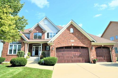 3808 Tall Grass Dr, Naperville, IL 60564-4434