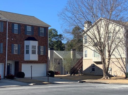 5988 Turfway Park Ct, Buford, GA 30518-7109
