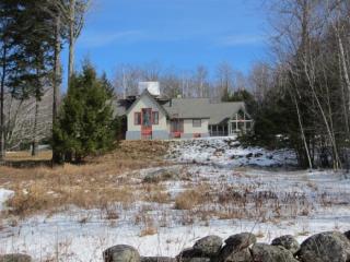 15 Gray Hill Rd, Peterborough, NH 03458-2234