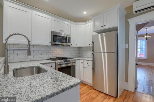 26 Vine St, Lancaster PA  17603-5259 exterior