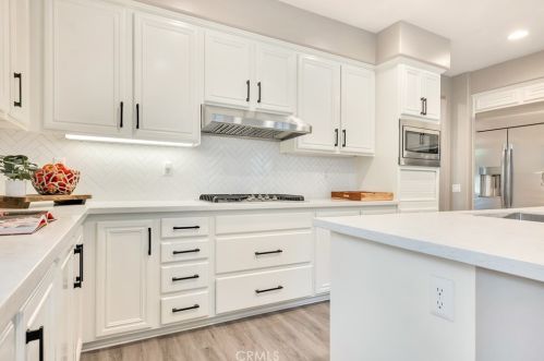 8208 Bailey Way, Anaheim CA  92808-2532 exterior
