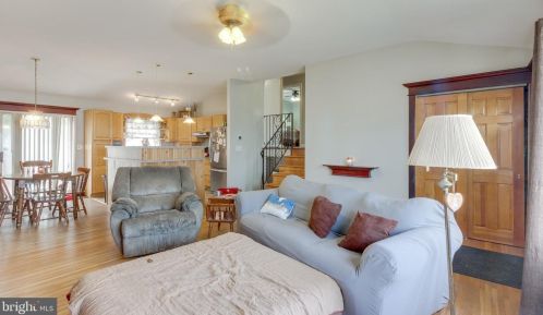 23 Washington Ave, Beverly, NJ 08010-2014
