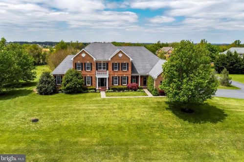 2324 Willow Vale Dr, Fallston, MD 21047-1502