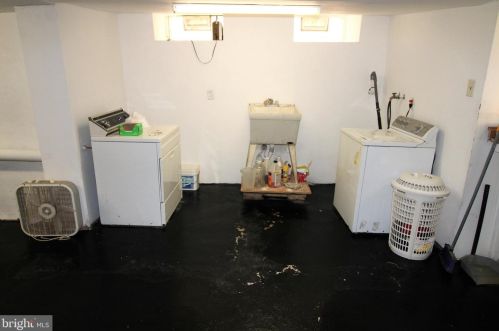 704 Chelten Ave, Philadelphia PA  19126-3712 exterior