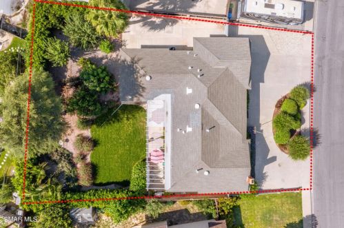 2690 Elizondo Ave, Simi Valley CA 93065-4615 exterior