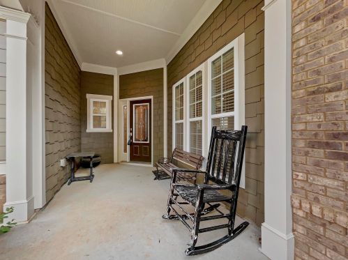 452 Beacon Ct, Griffin, GA 30223-5987