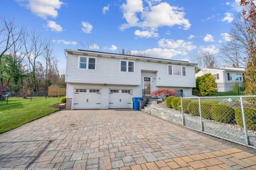 257 Bucks Hill Rd, Waterbury, CT 06704-1220
