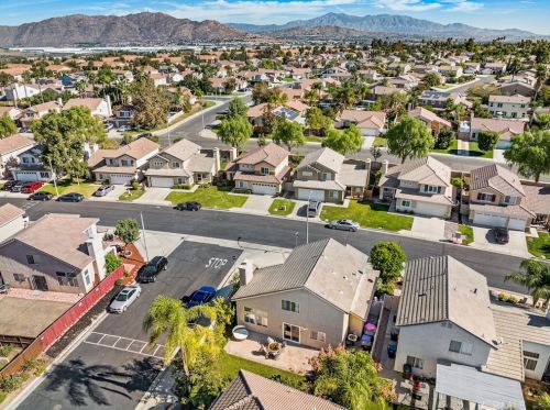 7631 Canberra Way, Riverside CA  92508-6067 exterior